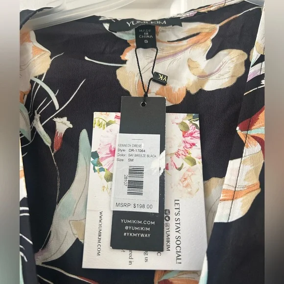 NWT Yumi Kim Kennedy 100% Silk Black Floral Bay Breeze Wrap Mini Dress - Small - Picture 10 of 16